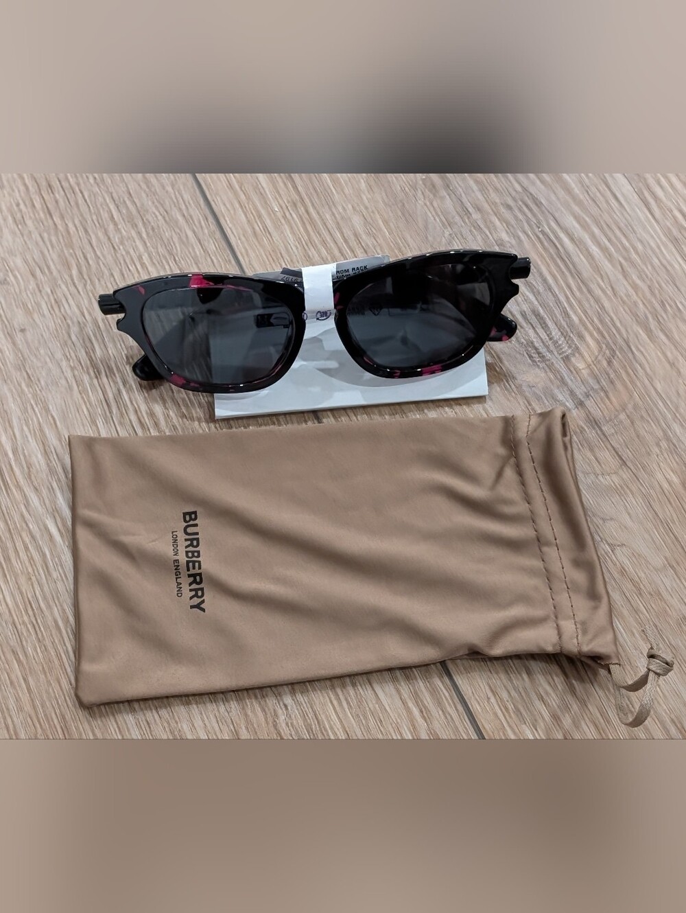 $522 Mens Authentic Burberry 55mm Pillow Sunglasses Black/Dark Gray/Red